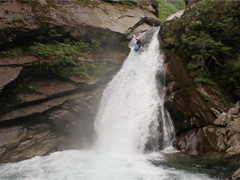 Southampton Canoes Jono dropping off a waterfall