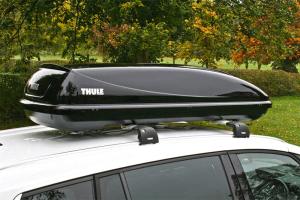 Thule Ocean 200 high capacity lockable roof top box with u bolt fittings, ideal for family holidays
